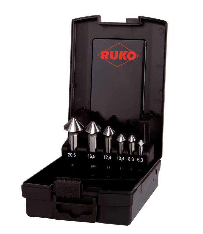 Bohrer-Set von RUKO in offenem Etui mit sechs Kegelsenker verschiedener Größen: 20,5, 16,5, 12,4, 10,4, 8,3, 6,3 mm.