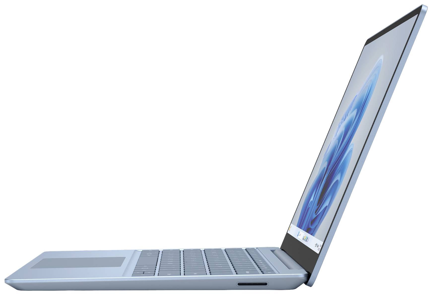 Schlanker, aufgeklappter Laptop von der Seite, zeigt Bildschirm mit abstraktem blauem Muster auf weißem Hintergrund.