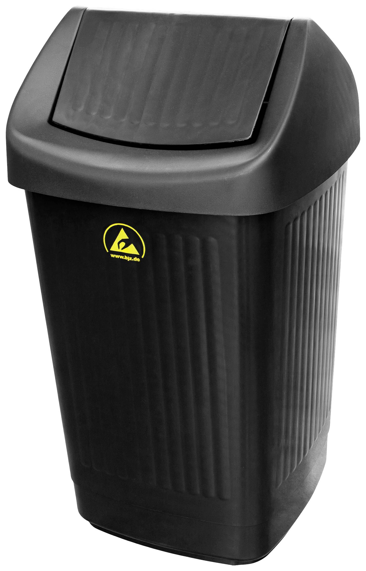 Ein schwarzer Mülleimer mit Deckel, vertikalen Rillen und einem gelben Recycling-Symbol vorne.