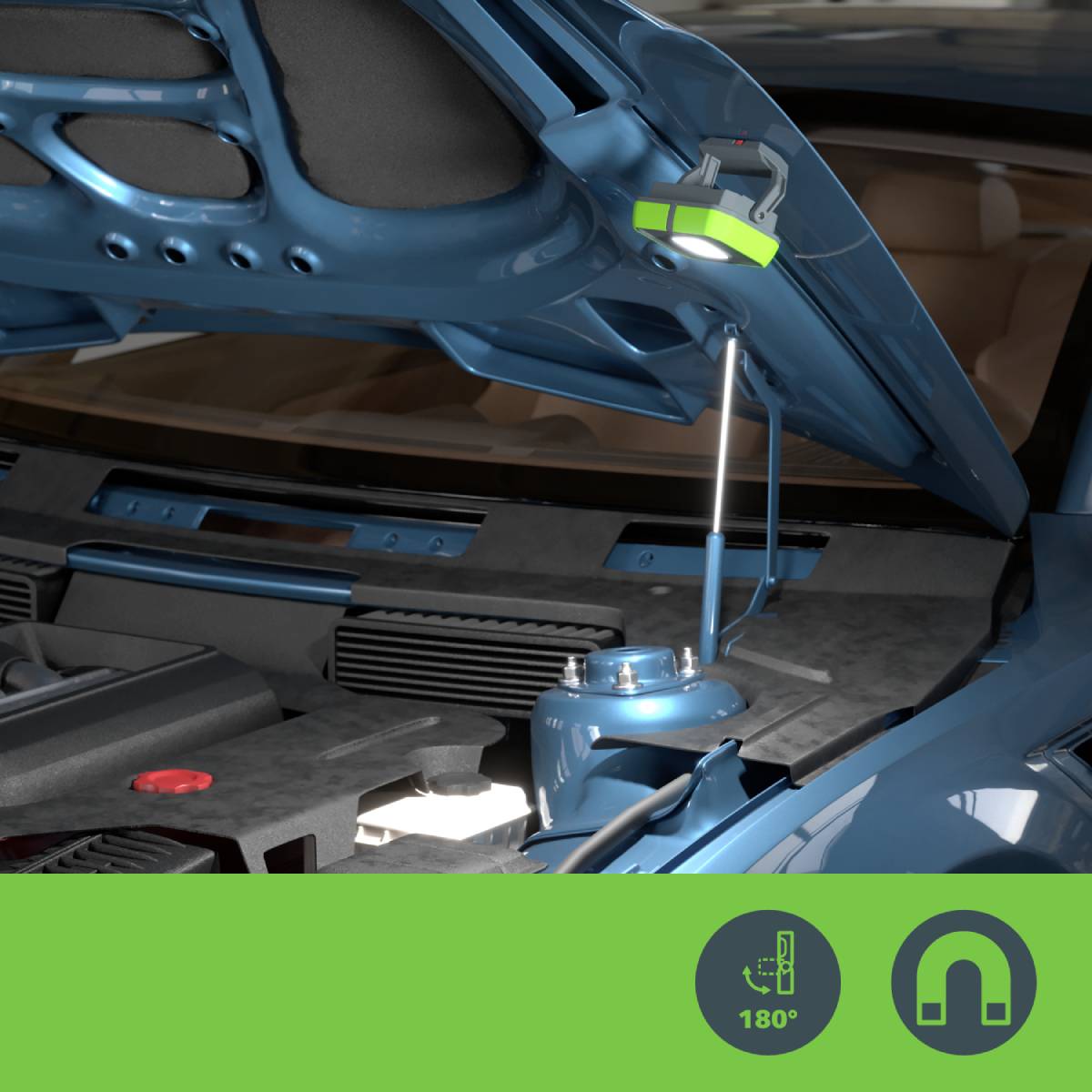 Auto mit geöffneter Motorhaube, Werkstattlampe leuchtet auf Motorbereich. Piktogramm unten rechts zeigt Bewegungsbereich der Lampe.