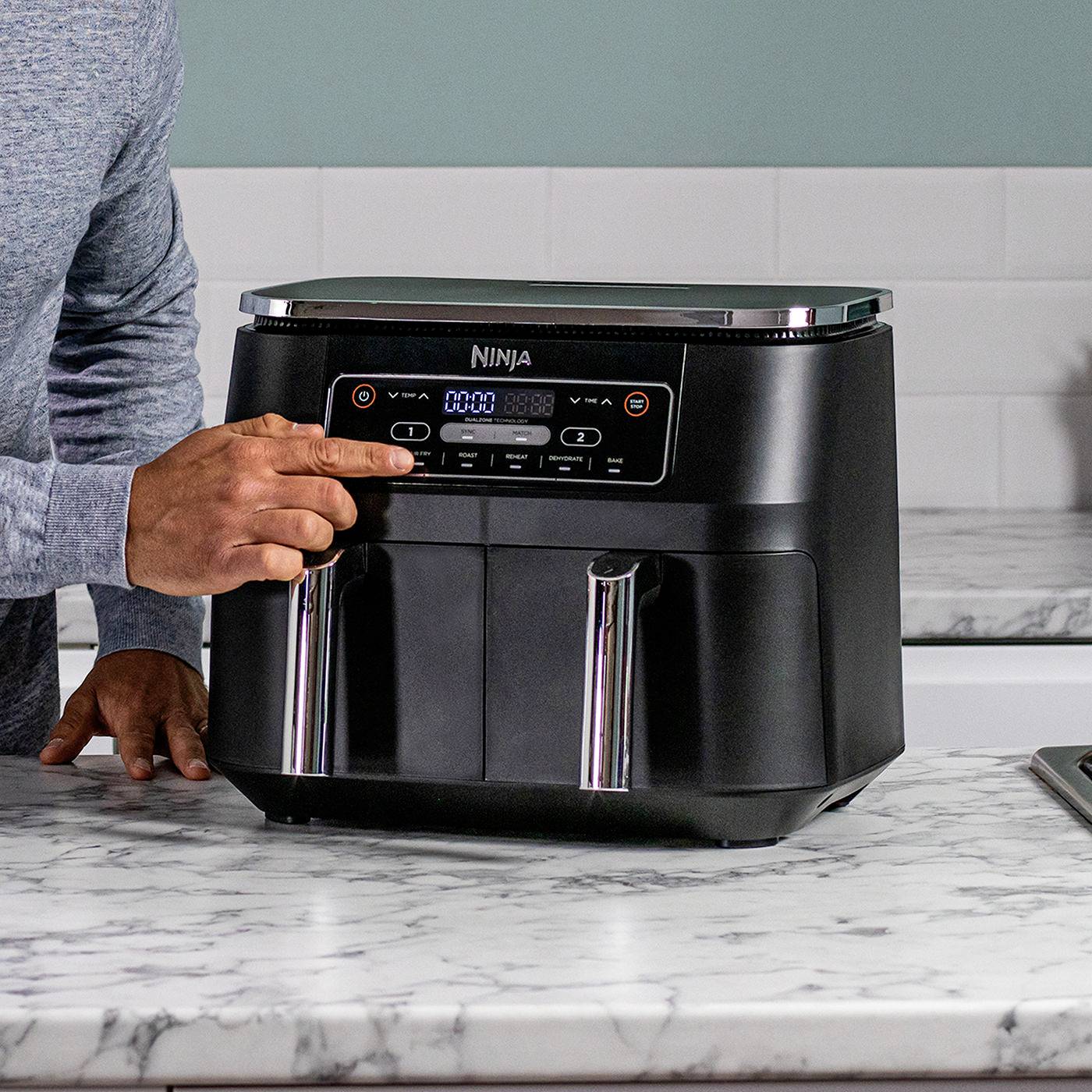Ninja SharkNinja AF300EU DualZone Heißluft-Fritteuse 7.6 l 2400 W Schwarz