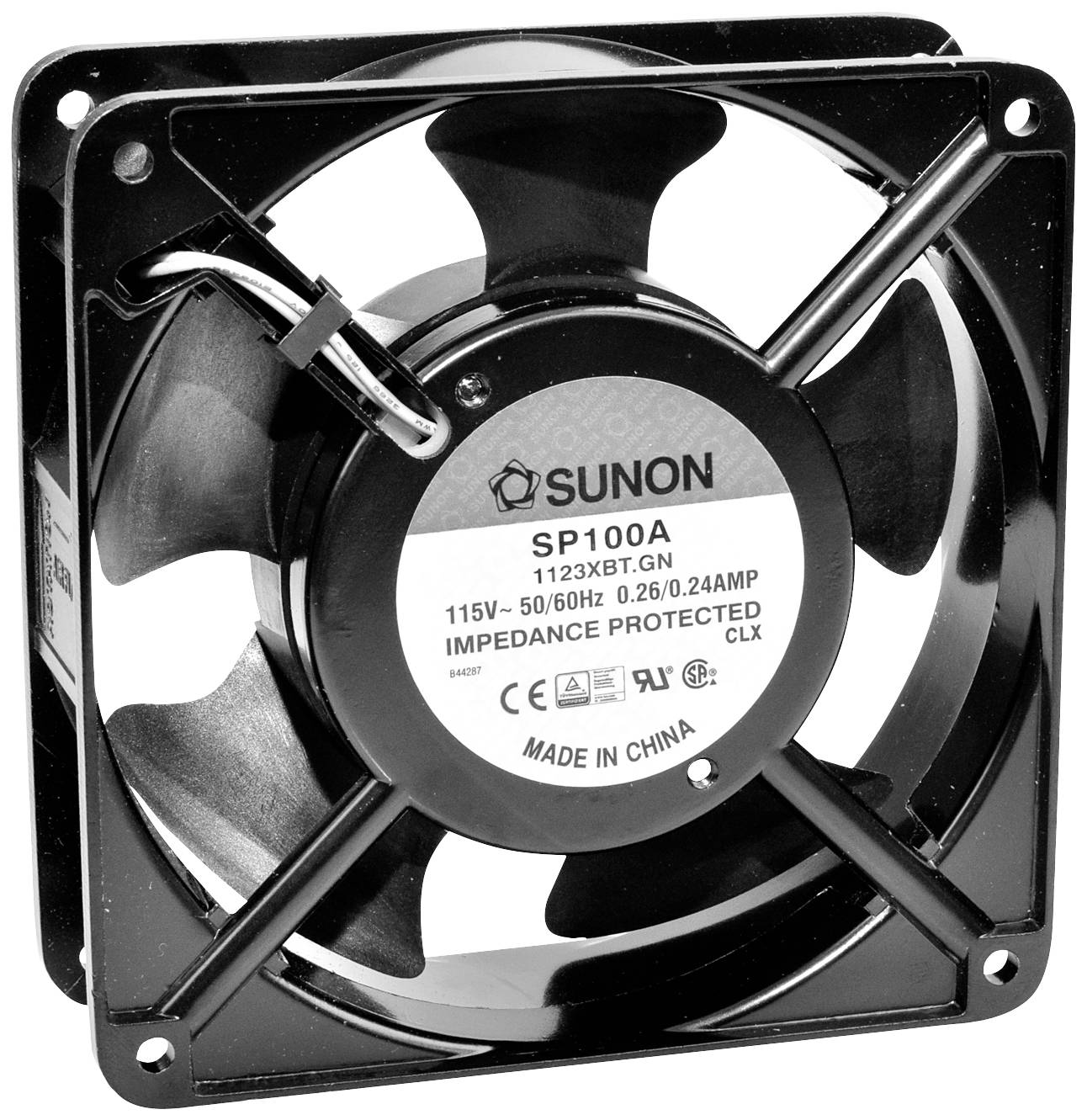 Ein schwarzer Lüfter von SUNON, Modell SP100A, mit Spezifikationen: 115V, 50/60Hz, 0,26/0,24A. Text auf der Rückseite: 'Impedance Protected'.