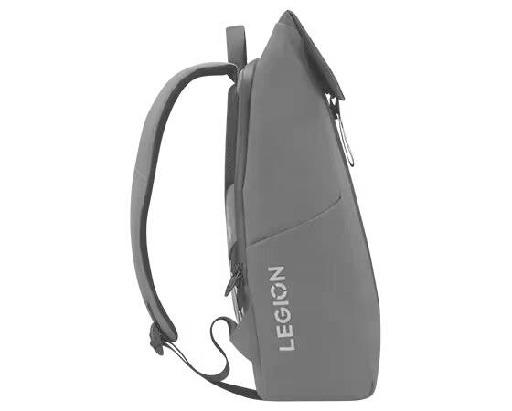 Ein grauer Rucksack der Marke 'Legion', seitlich gezeigt. Der Rucksack hat einen Tragegriff und verstellbare Schultergurte.