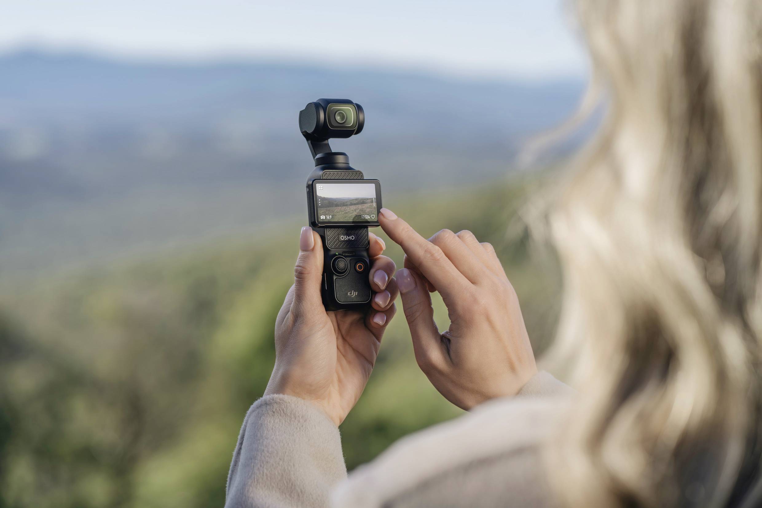 DJI Osmo Pocket 3 Action Cam 4K, WLAN, Bluetooth, Zeitlupe, Touch-Screen, Zeitraffer, Mini-Kamera, Ultra HD