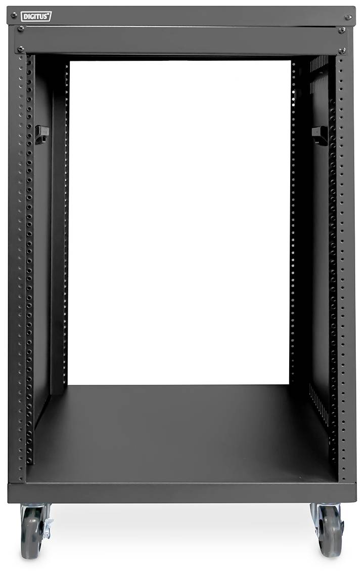 Leerer schwarzer Netzwerk-Rackschrank auf Rollen, offen vorne und hinten, geeignet zur Montage von Servern oder Netzwerkgeräten.