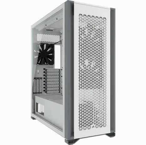 Ein weißes Computergehäuse mit transluzenter Seitenwand und schwarzem Lüfter an der Rückwand; modern und schlichtes Design.