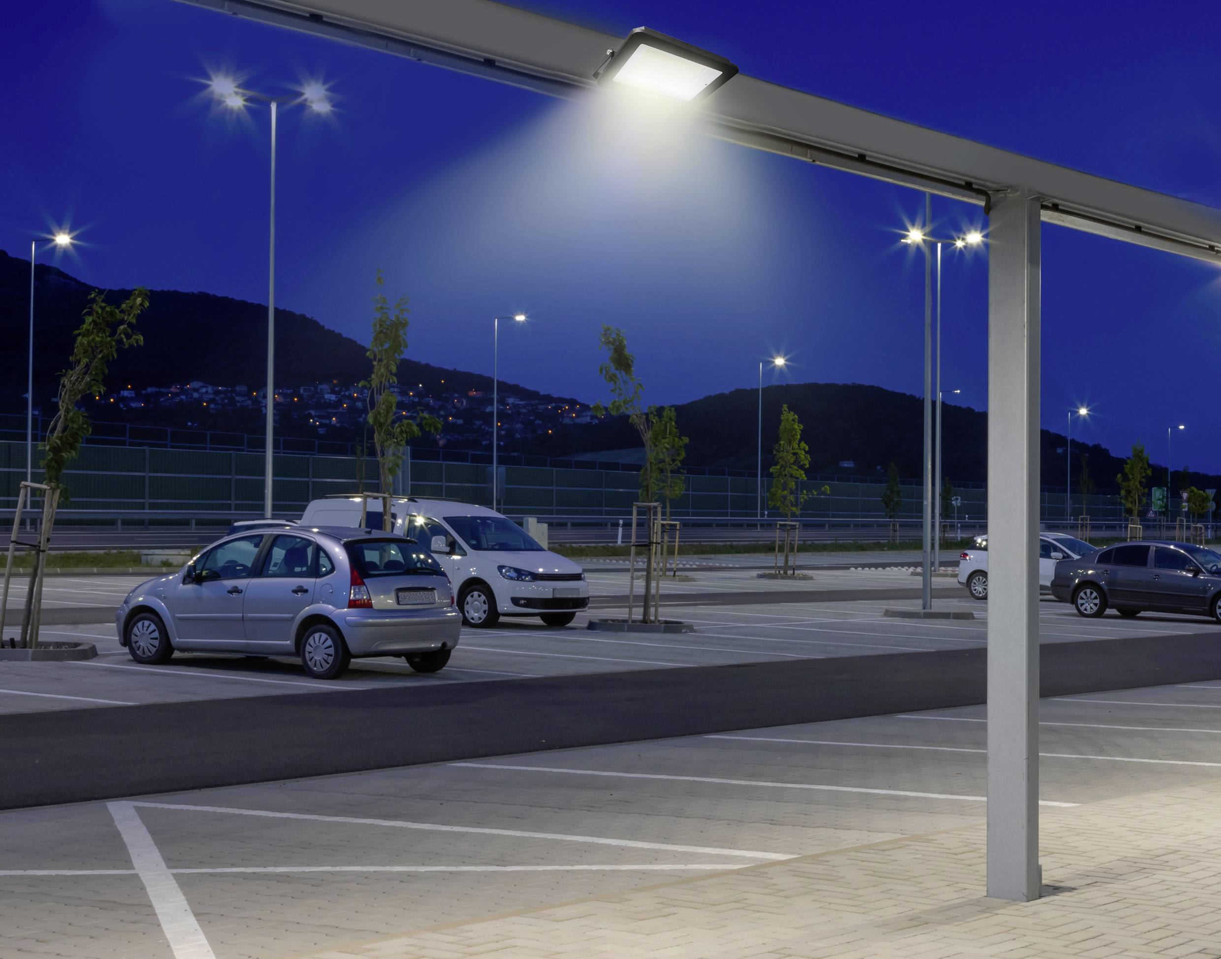 Sygonix SY-5995286 LED-Außenstrahler mit Bewegungsmelder EEK: C (A - G) 100W Leuchtfarben: Neutralweiß