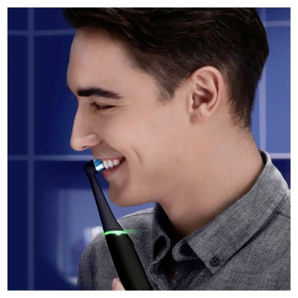 Oral-B Black Lava JAS22 Elektrische Zahnbürste Schwarz