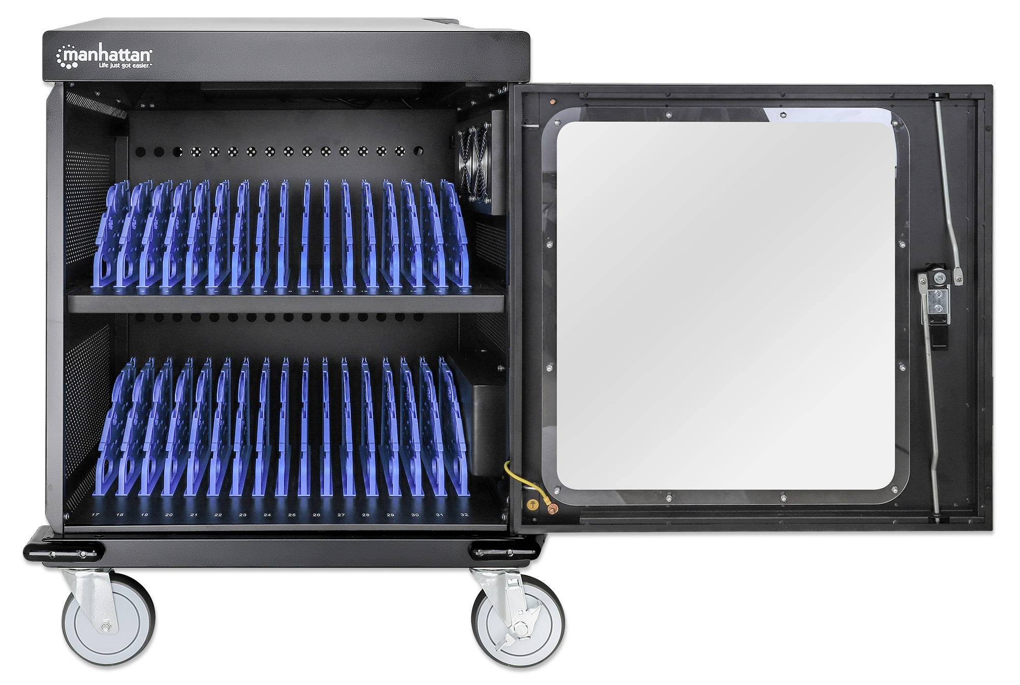 Ein offener Ladeschrank mit mehreren vertikal gelagerten blauen Laptops in zwei Regalen, auf Rollen für einfache Mobilität.