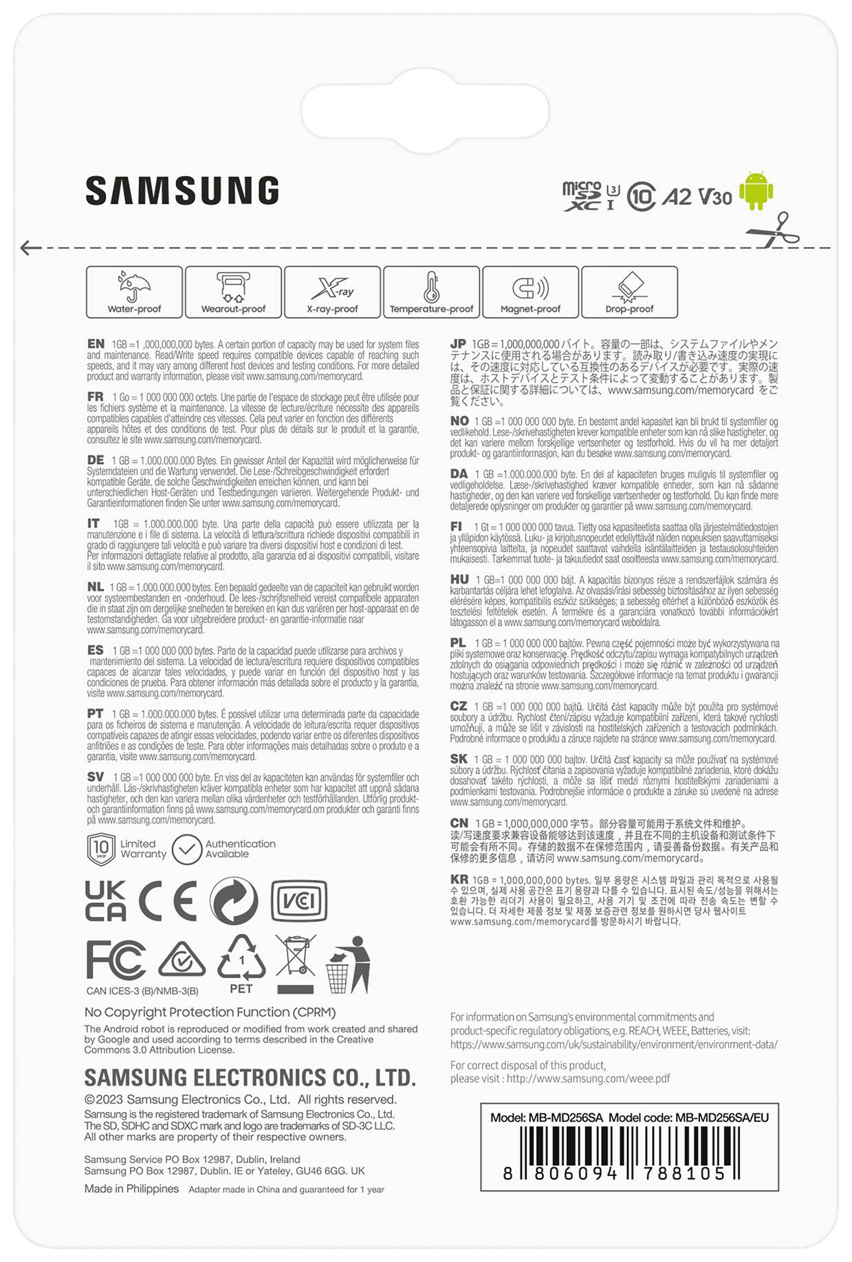 Rückseite einer Samsung-MicroSD-Kartenverpackung zeigt technische Details, Ländercodes, Sicherheitszeichen und Herstellerinformationen.