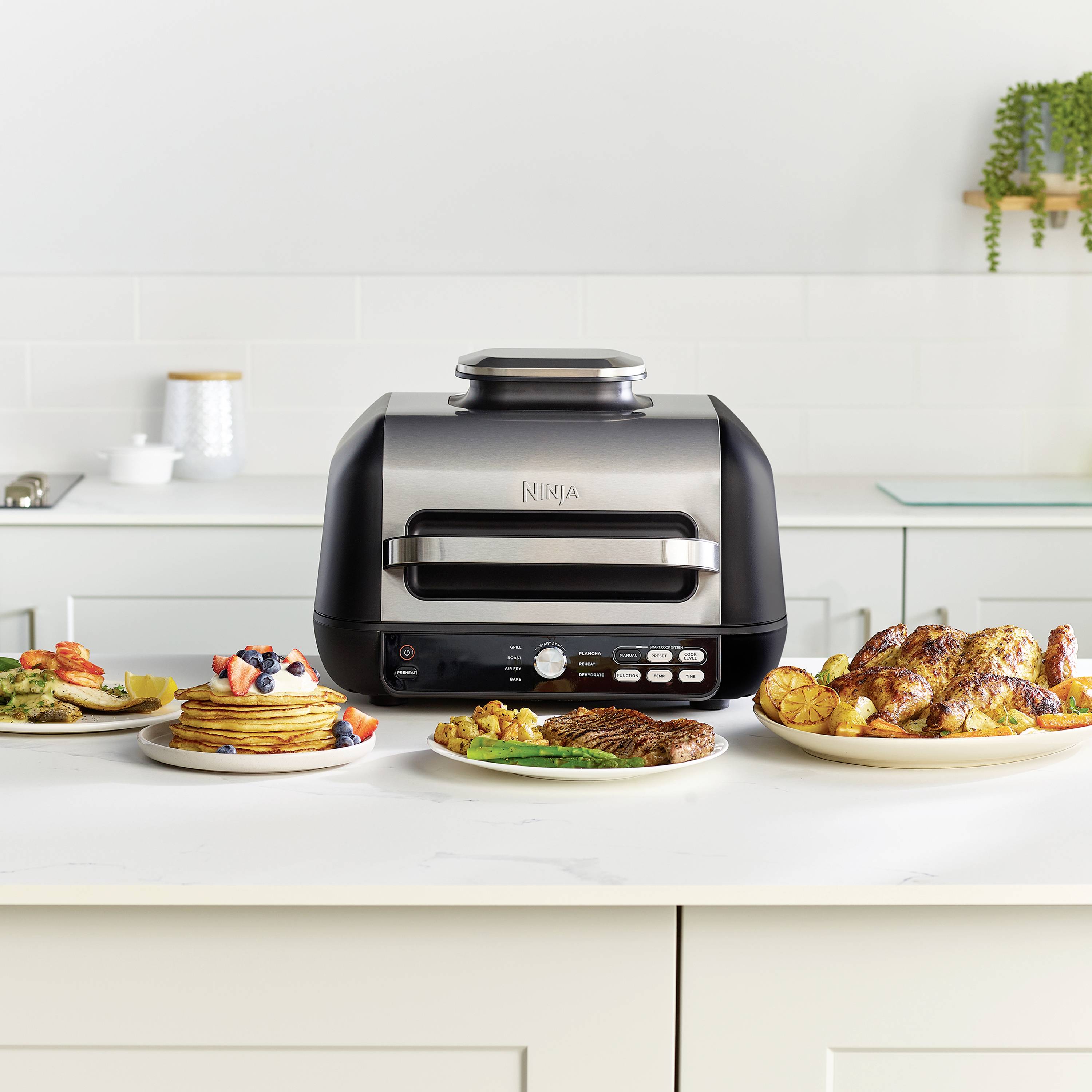 Ninja AG651 Heißluft-Fritteuse 3.78 l Grillfunktion Schwarz, Silber