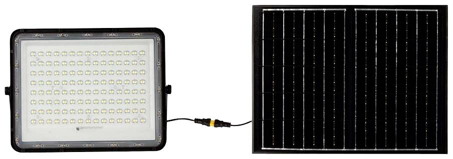 Eine LED-Flutlichtleuchte neben einem Solarpanel, verbunden durch ein Kabel.