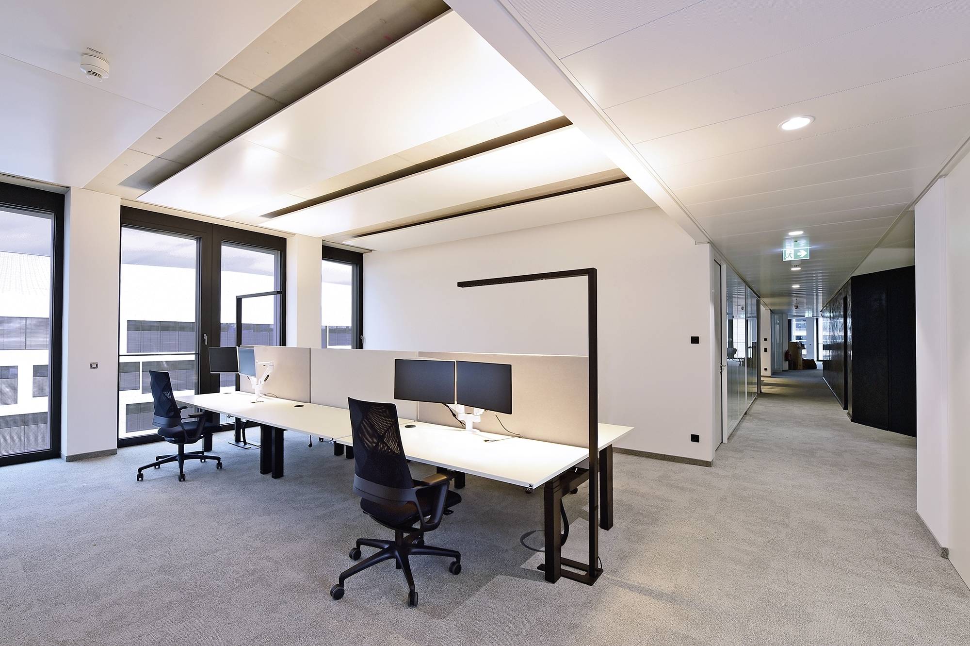 Deko Light Office Three Pro 342233 Stehlampe LED 80W Schwarz