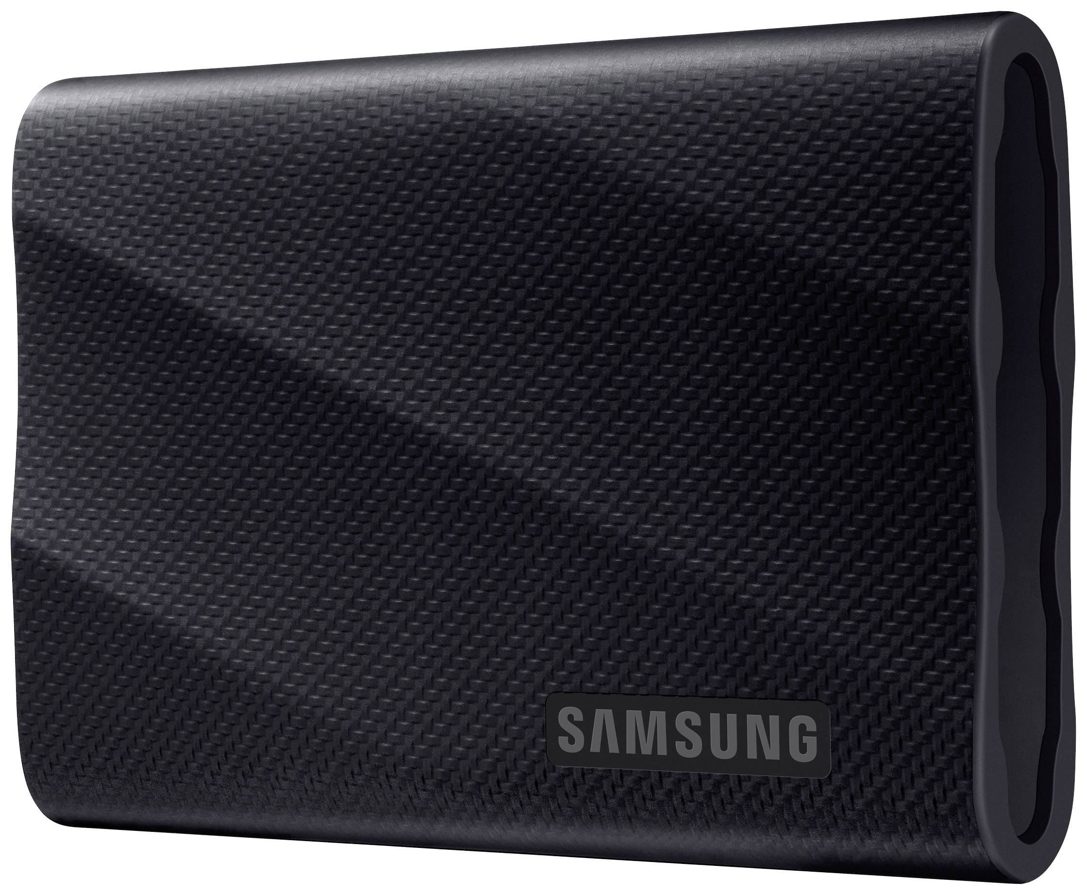 Schwarze, tragbare SSD-Festplatte mit wellenartiger Textur und Samsung-Logo; geeignet für schnellen Datentransfer und Speicherung.
