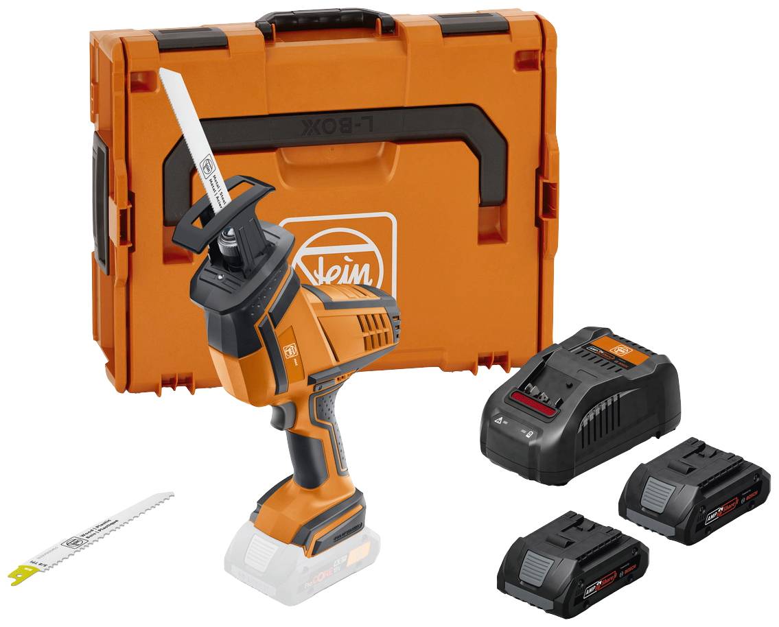 Akku-Säbelsäge-Set: Enthält orangefarbene Akku-Säbelsäge, Ladegerät, zwei Akkus und Sägeblatt, verpackt in orangefarbener Transportbox.