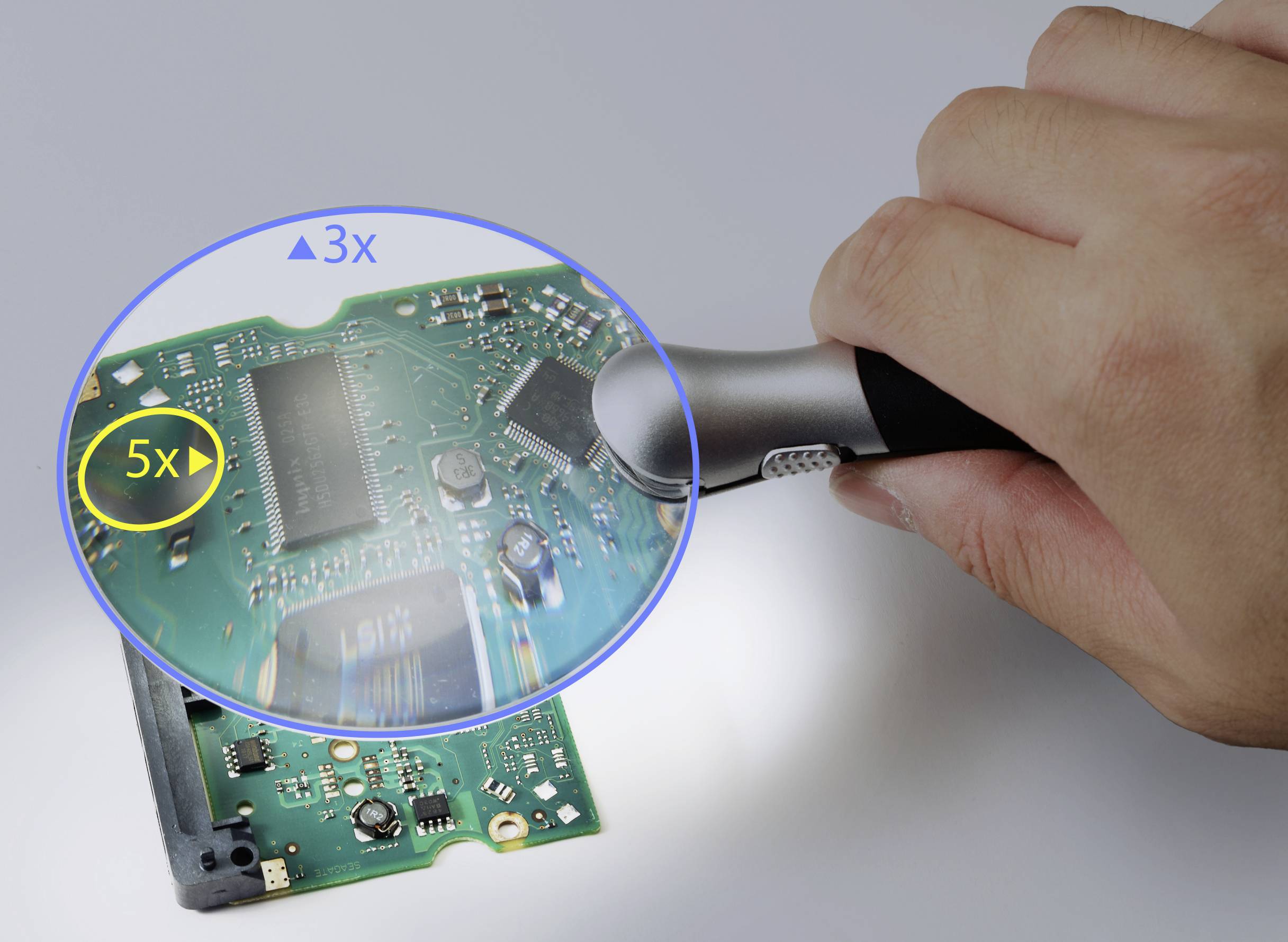 TOOLCRAFT TO-8997036 Handlupe mit LED-Beleuchtung Vergrößerungsfaktor: 3 x, 5 x