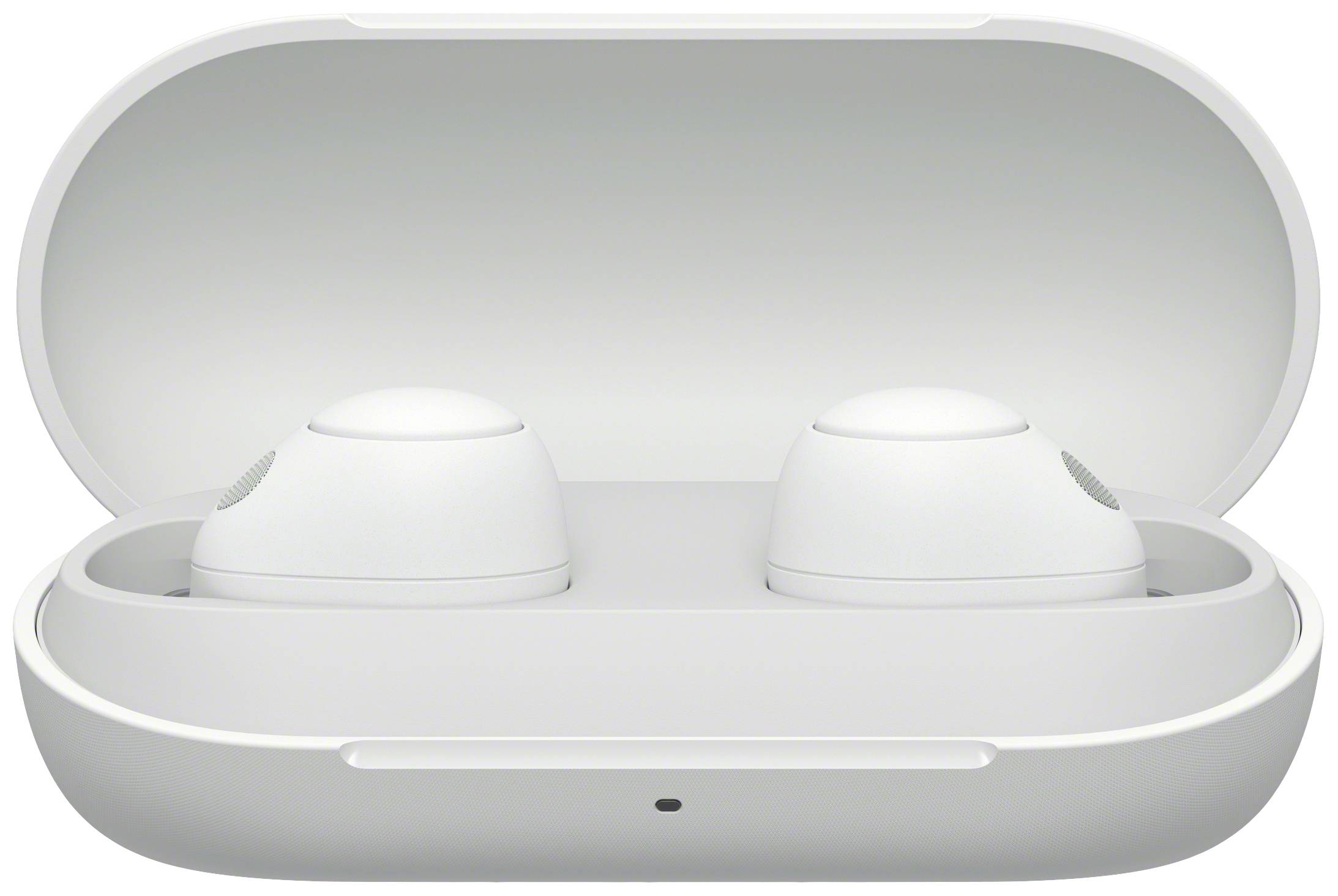 Weiße, kabellose Ohrhörer in einer geöffneten Ladehülle auf weißem Hintergrund, bereit zum Gebrauch oder Aufladen.