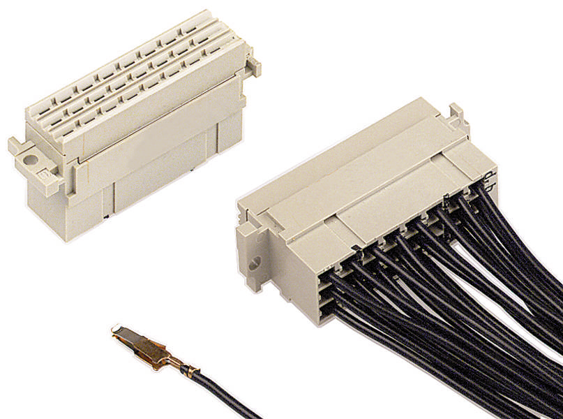Zwei weiße Steckverbinder mit schwarzen Kabeln. Einer ist bereits verkabelt, der andere zeigt die interne Struktur ohne Kabel.
