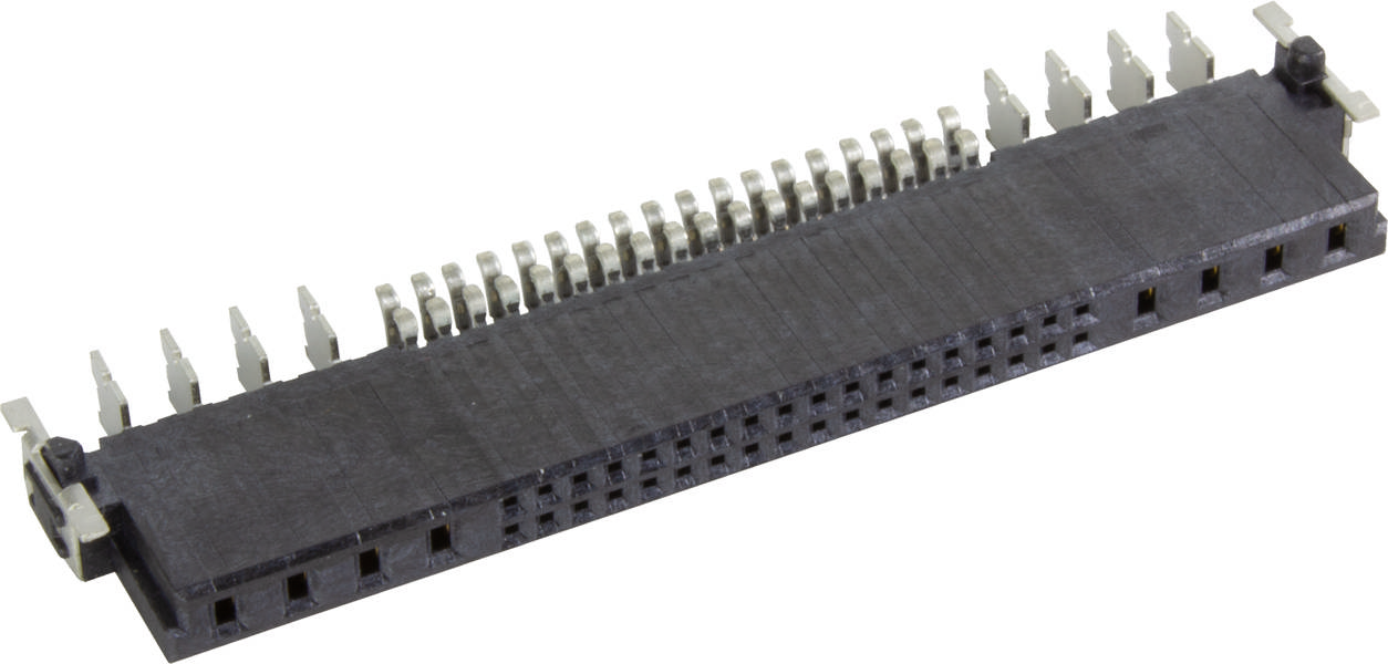 Ein schwarzer, rechteckiger elektronischer Steckverbinder mit mehreren silbernen Metallzinken, die in einer Reihe angeordnet sind.