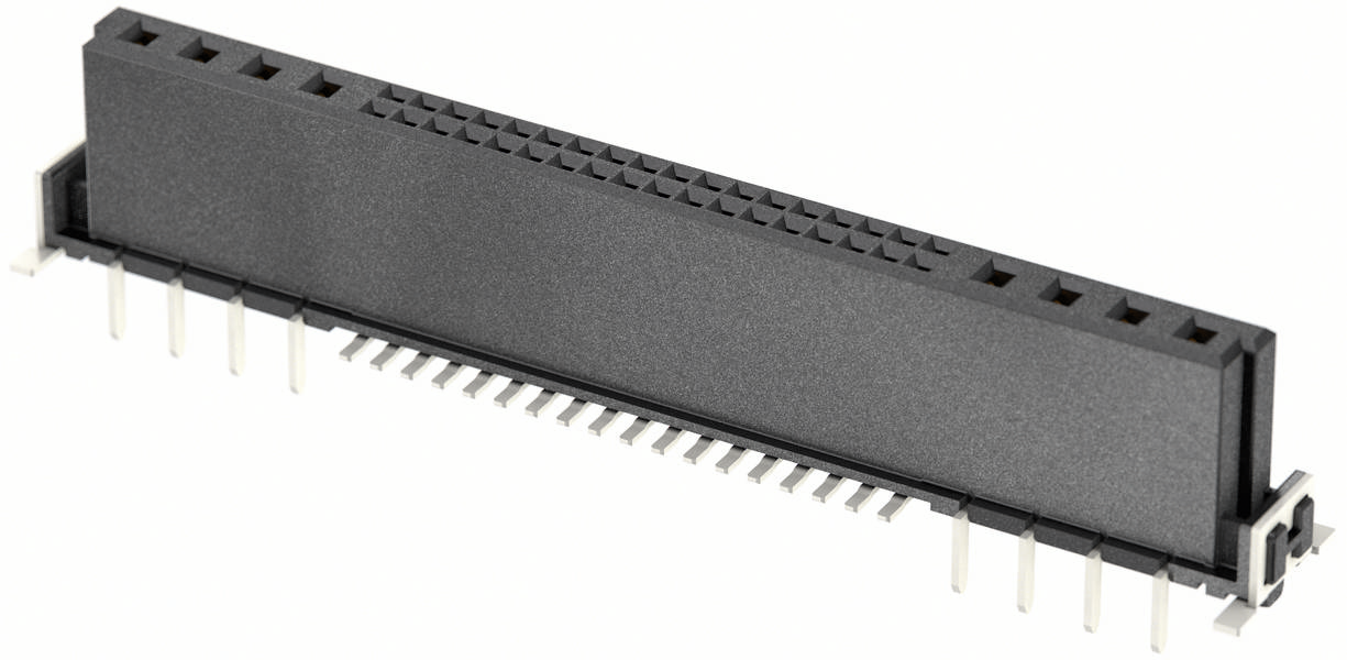 Ein schwarzer Elektronikstecker mit mehreren Metallpins für die Verbindung von elektrischen Komponenten.