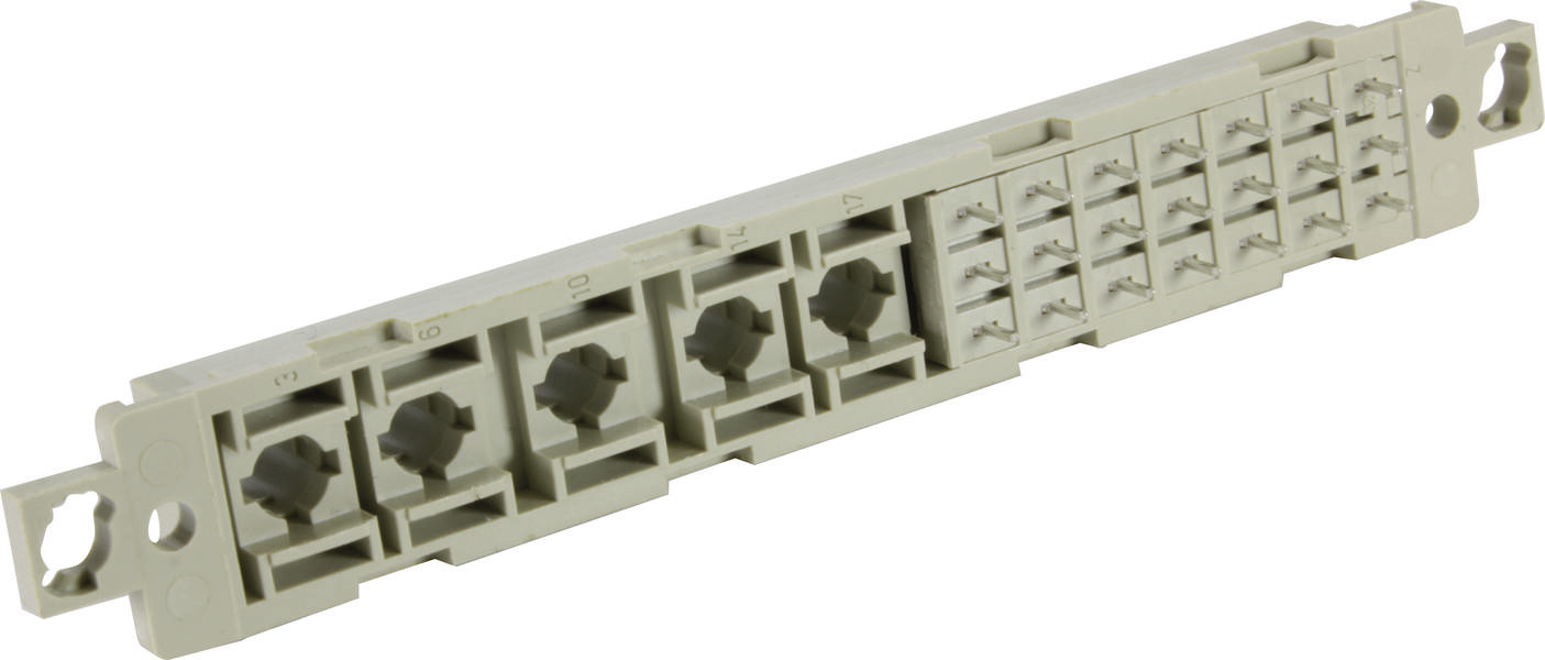 Ein beiger Patchpanel mit mehreren RJ45-Anschlüssen zur Netzwerkverkabelung. Es zeigt acht Ports in zwei Reihen.