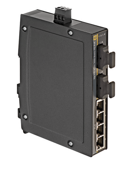 Ein schwarzes elektronisches Gerät mit vier Ethernet-Anschlüssen an der Seite. Es hat eine robuste Bauweise und wird vertikal montiert.