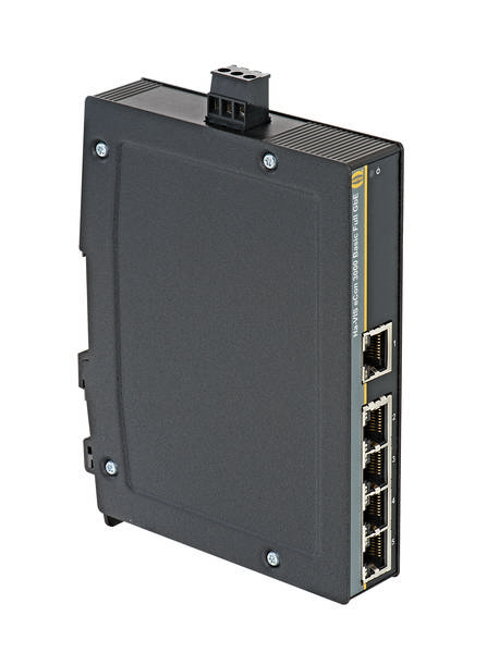 Ein schwarzer Netzwerkswitch mit vier Ethernet-Ports und einer oberen Stromanschlussklemme, montiert an einer Wand.