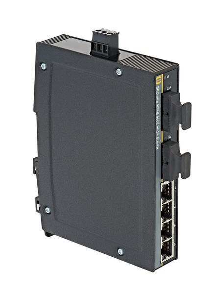 Ein schwarzer Industrial Ethernet Switch mit mehreren Netzwerkanschlüssen an der Seite, geeignet für den Einsatz in rauen Umgebungen.
