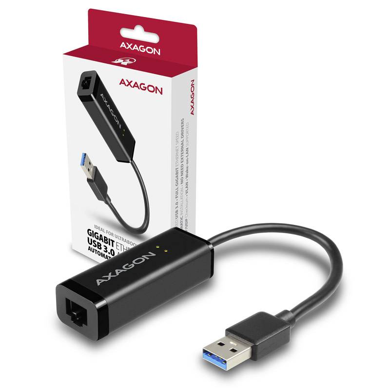 'AXAGON USB 3.0 Gigabit Ethernet Adapter' in schwarzer Farbe vor einer roten Verpackung. Adapter bietet schnellen Netzwerkanschluss.