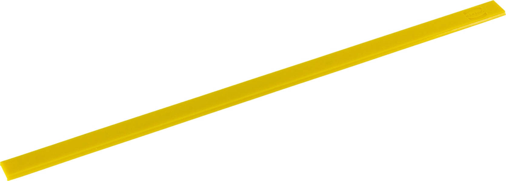 Gelbes Lineal mit Zentimeter- und Millimeterskala, diagonale Platzierung auf weißem Hintergrund.