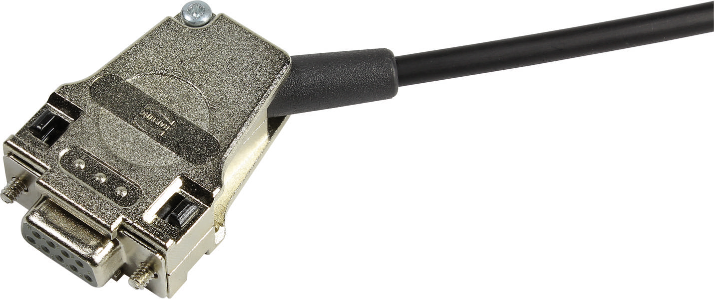 Ein serieller D-Sub-Stecker mit Metallgehäuse und Kabel, verwendet für den Anschluss von Geräten an Computer oder andere Systeme.