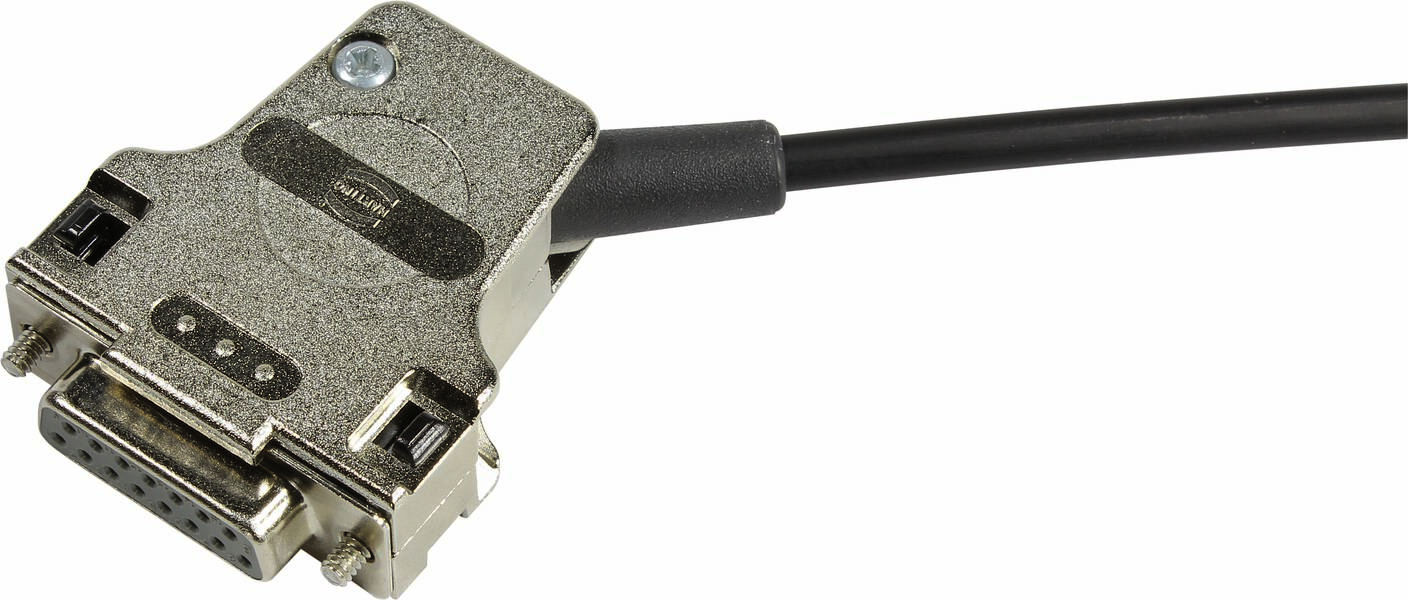 Ein serieller D-Sub-Stecker mit einem schwarzen Kabel, häufig verwendet für die Datenübertragung in älteren Computern und elektronischen Geräten.