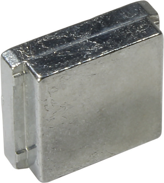 Ein kleiner, silberner, rechteckiger Blockmagnet in Nahaufnahme. Der Magnet ist metallisch glänzend und hat eine glatte Oberfläche.