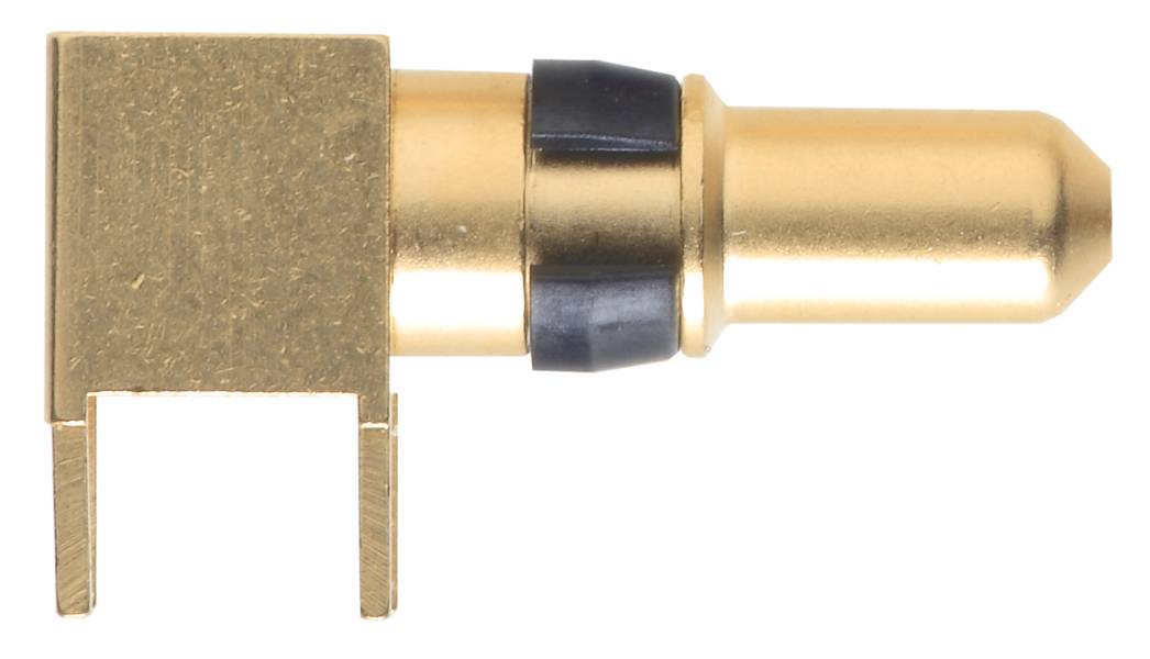Ein goldfarbener Metallstecker mit schwarzem Ring, rechteckiger Basis und zwei offenen Kontakten.