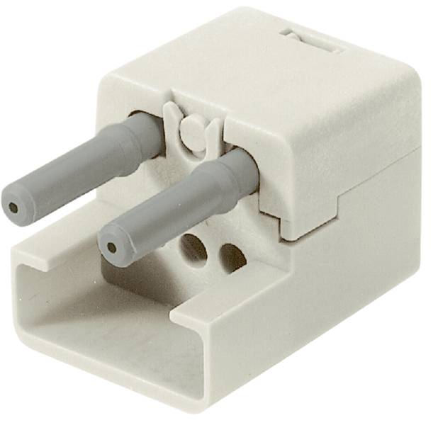 Ein weißer, rechteckiger Adapter mit zwei runden metallischen Stiften und einem offenen Steckplatz, geeignet für elektrische Verbindungen.