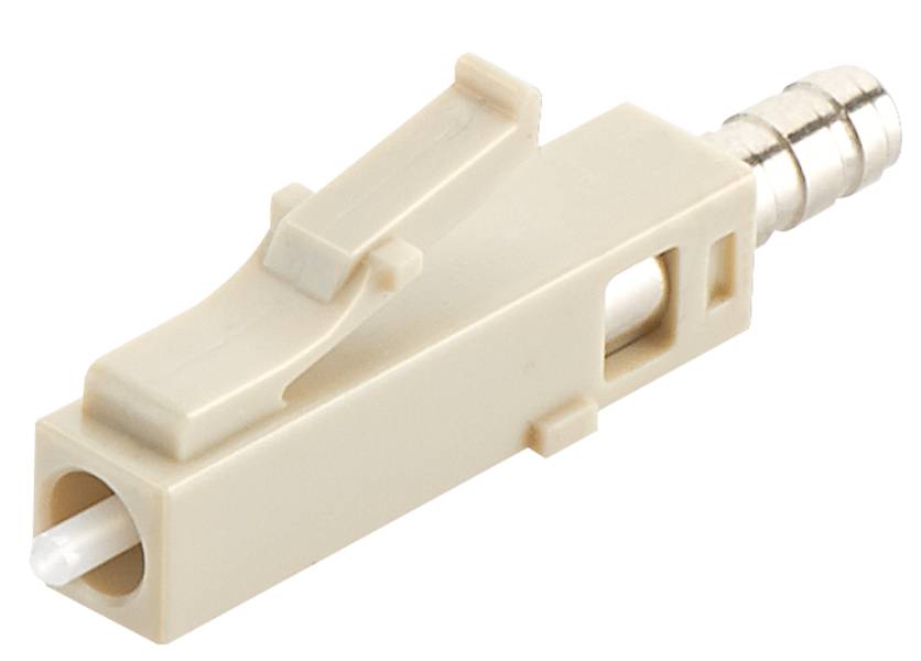 Ein beiger optischer LC-Stecker mit Kunststoffgehäuse und Metallverbindungsstück, seitliche Ansicht.