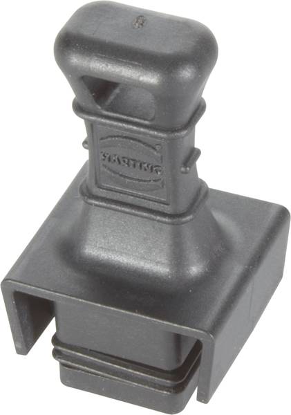 Ein schwarzer, rechteckiger Kunststoffsteckeradapter mit einer Grifflasche oben, ragt hervor.