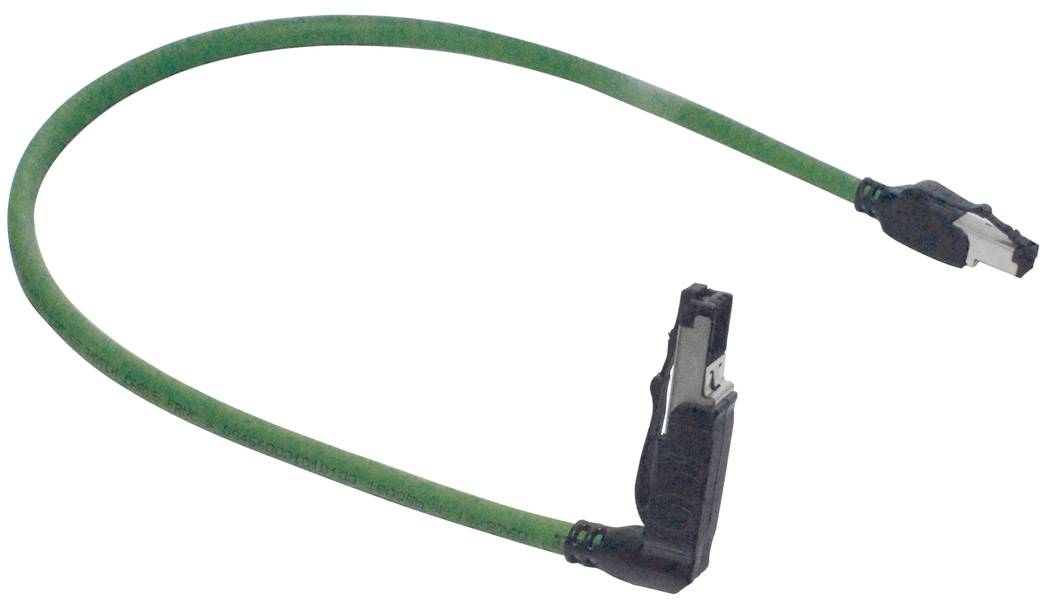 Ein grünes, kurzes Ethernet-Kabel mit zwei schwarzen Steckern an den Enden, auf weißem Hintergrund.