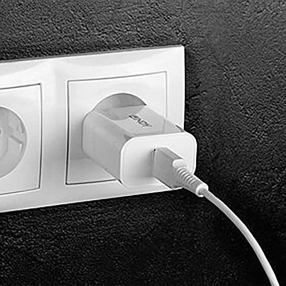 LINDY 18W USB Typ A Charger USB Ladegerät 18 W 1x USB-A Weiß Innenbereich