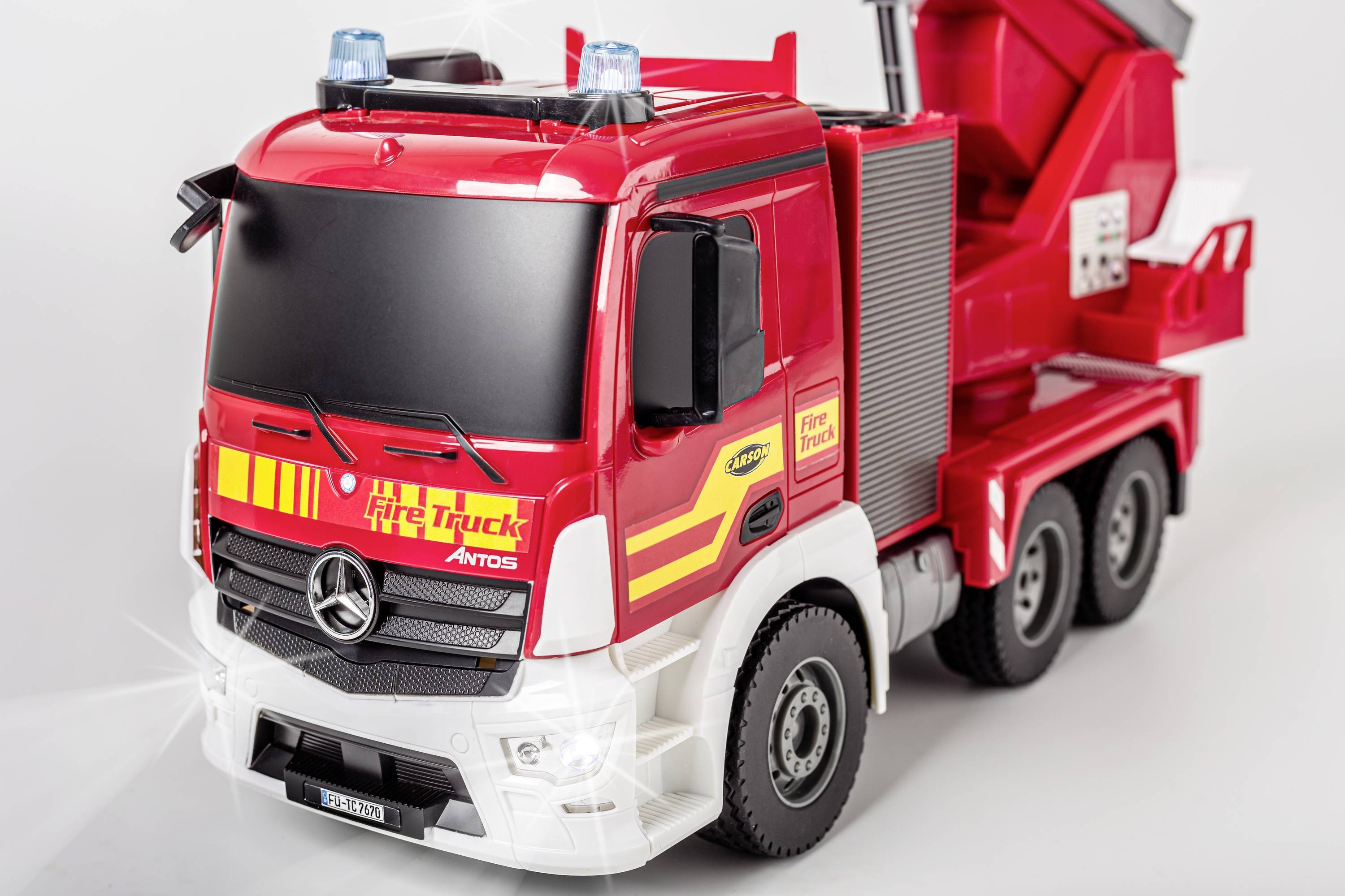 Carson Modellsport MB Arocs Feuerwehr m. Drehleiter 1:20 RC Einsteiger Funktionsmodell LKW