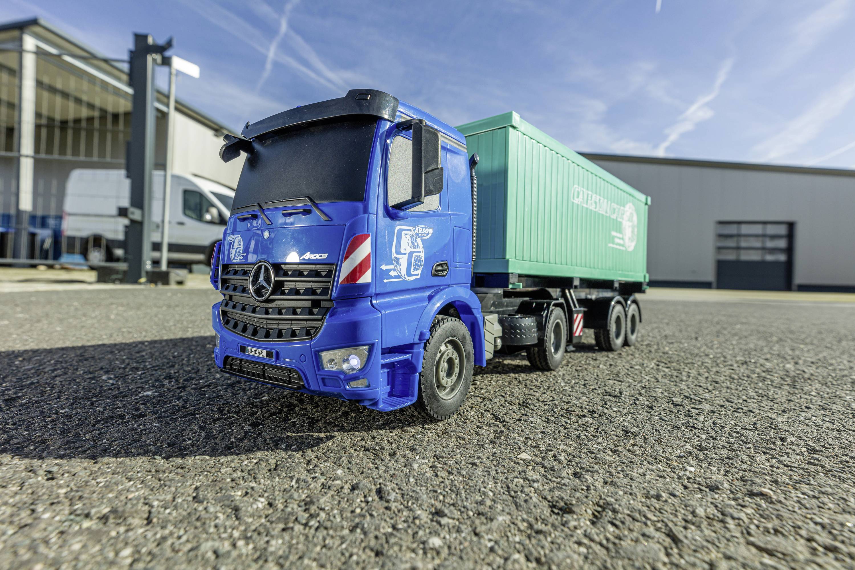 Carson Modellsport MB Arocs mit Container 1:20 RC Einsteiger Funktionsmodell LKW