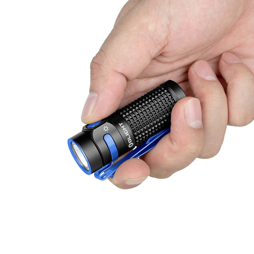 OLight Baton 4 LED Taschenlampe akkubetrieben 1300lm 35h 53g