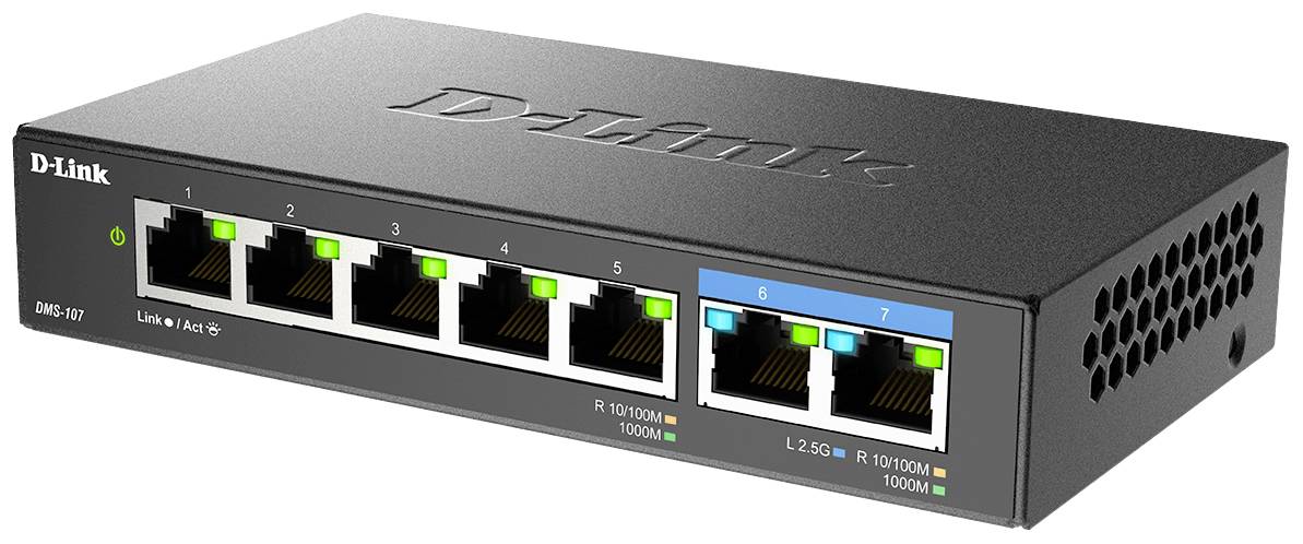 Netzwerkswitch mit acht Ethernet-Ports, von denen fünf verbunden sind. Blau markierter Port für 2,5 Gbps-Verbindung.