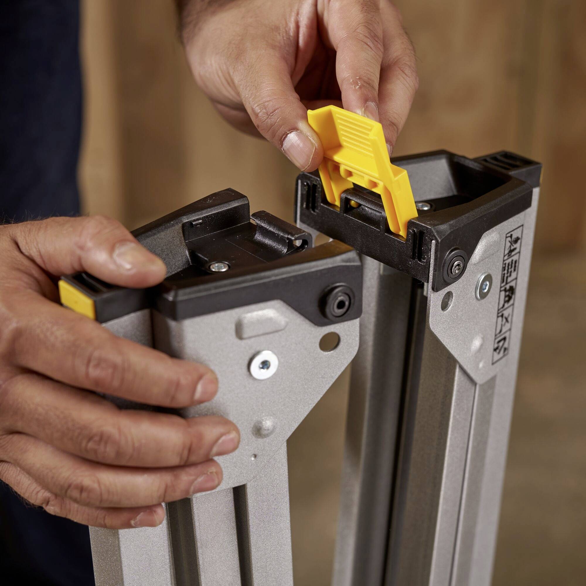 STANLEY STST81337-1 STST81337-1 Metall, Aluminium Arbeitsbock 450 kg (B x H x T) 85.5 x 73.6 x 42.4 cm 5.4 kg 1 St.