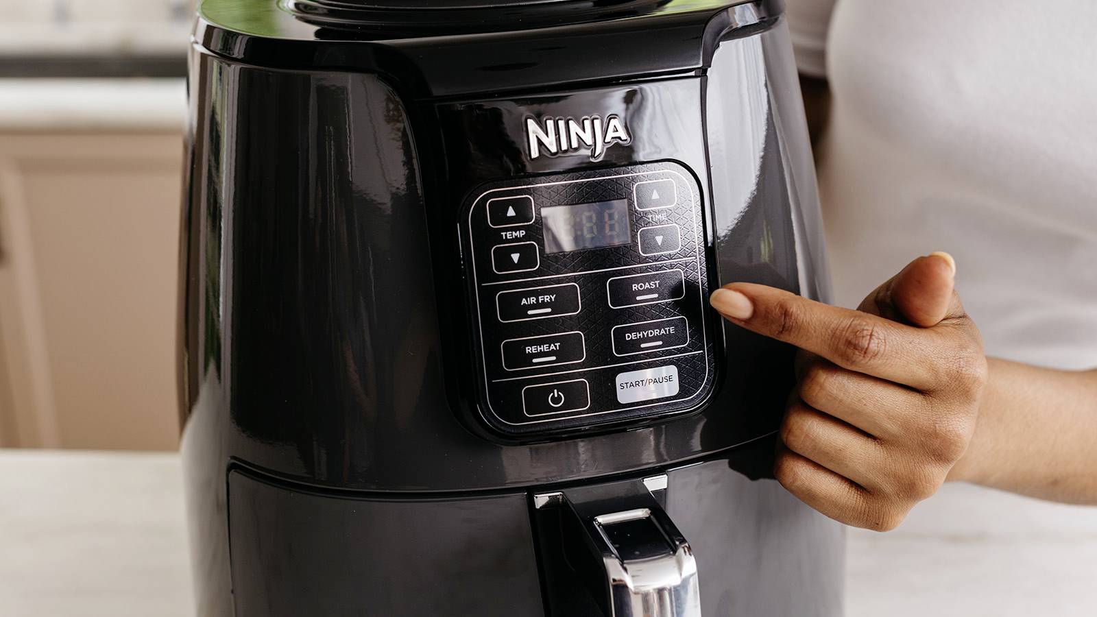 Ninja AF100EU Heißluft-Fritteuse 3.8 l 1500 W Schwarz