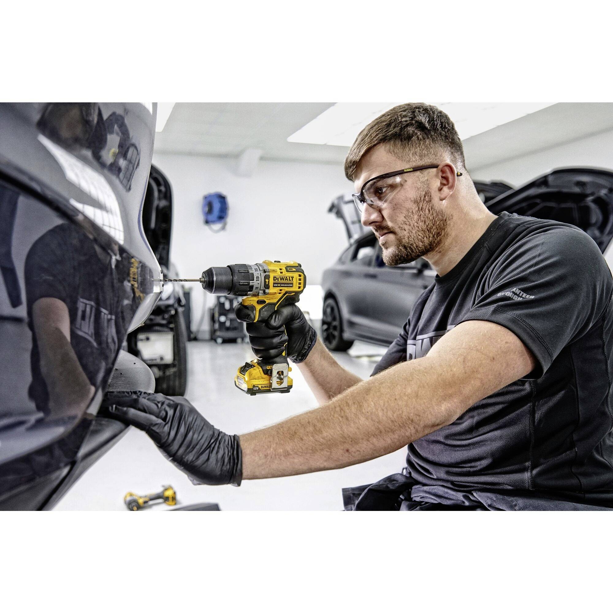DEWALT DCD706D2-QW Akku-Schlagbohrschrauber