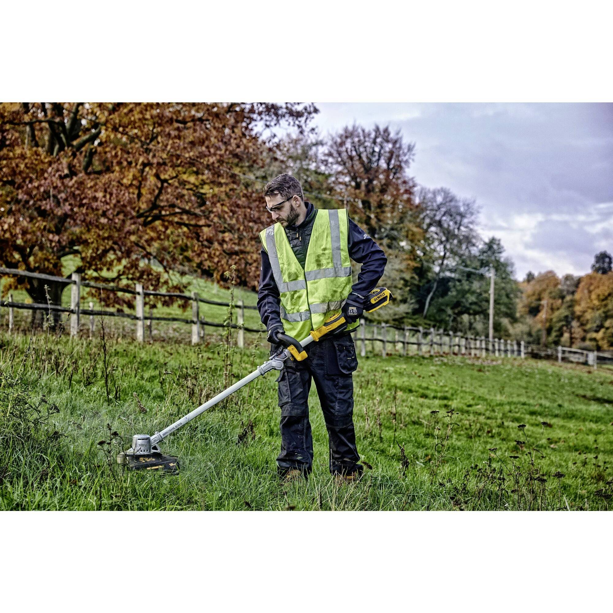 DEWALT Akku Akku-Rasentrimmer 18V Schnittbreite (max.): 35cm