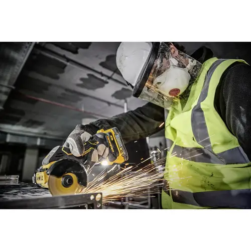 DEWALT Akku-Multimaterialschneider DEWALT Akku-Multimaterialschneider