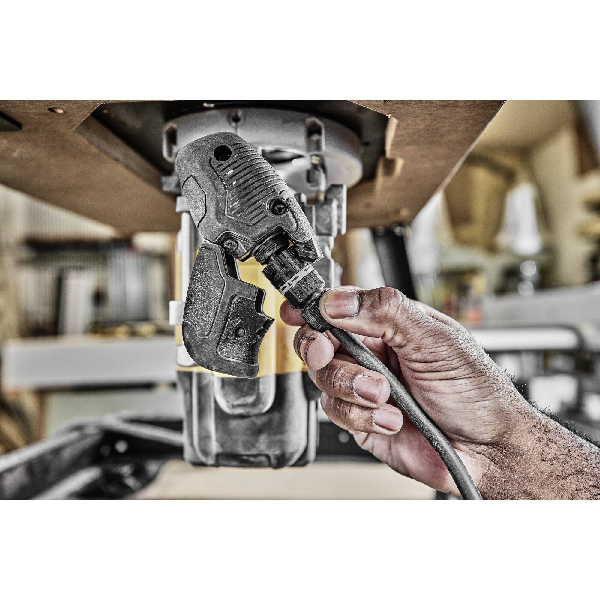 DEWALT Oberfräse DWE627KT-QS