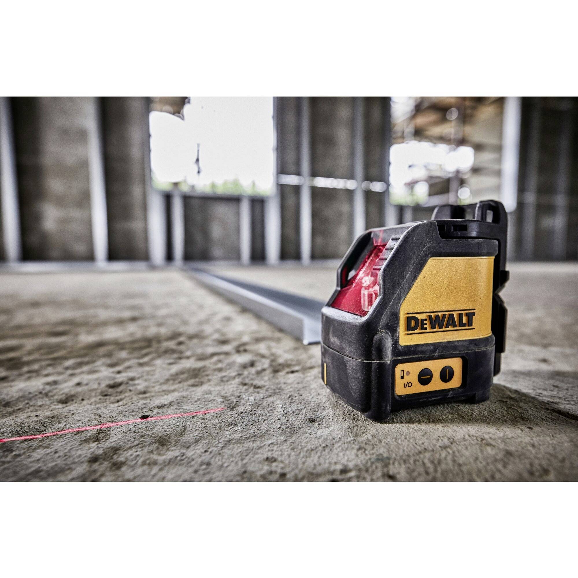DEWALT DW088K-XJ Kreuzlinienlaser selbstnivellierend Reichweite (max.): 15m